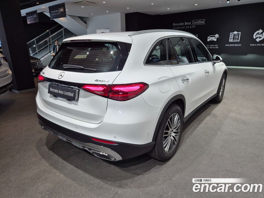 Mercedes-Benz GLC-Class 2026
