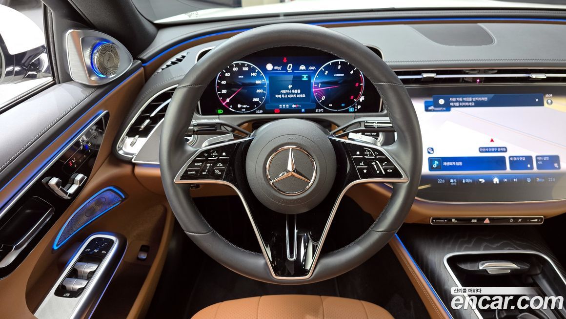 Mercedes-Benz E-Class 2024