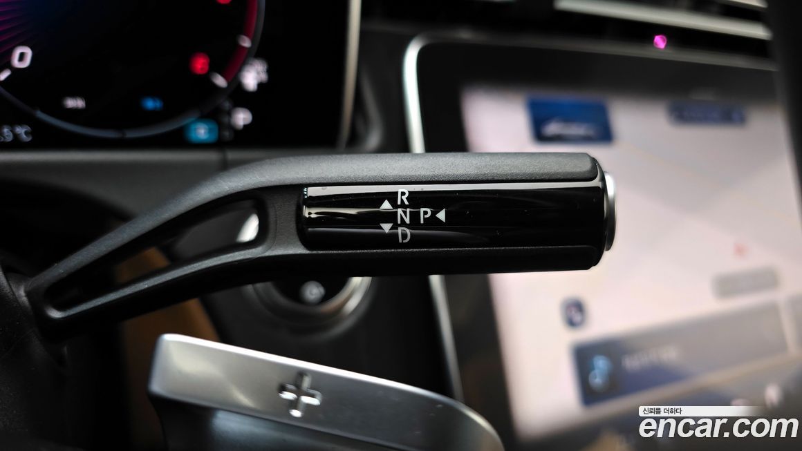 Mercedes-Benz E-Class 2024