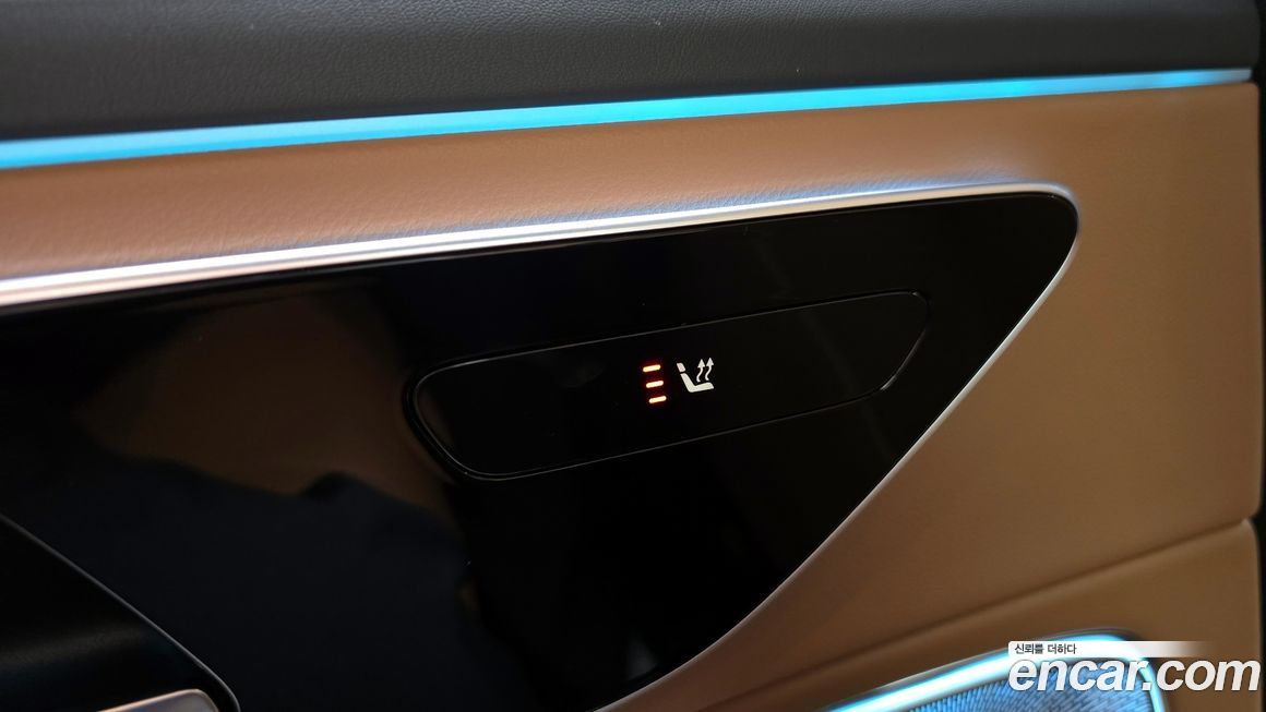 Mercedes-Benz E-Class 2024