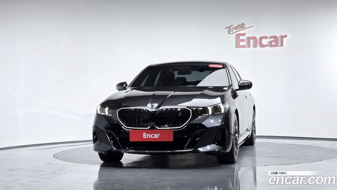 BMW i5 2024