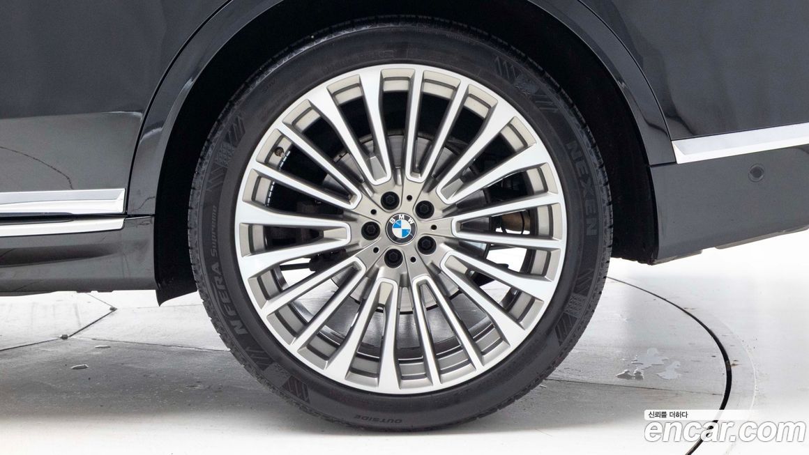 BMW X7 2022
