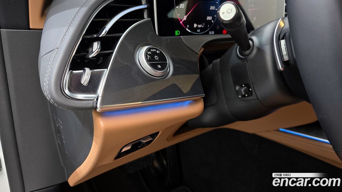 Mercedes-Benz E-Class 2024