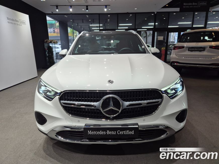 Mercedes-Benz GLC-Class 2026