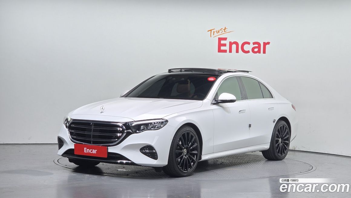 Mercedes-Benz E-Class 2024