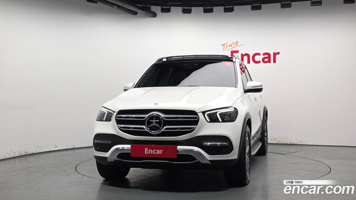 Mercedes-Benz GLE-Class 2023