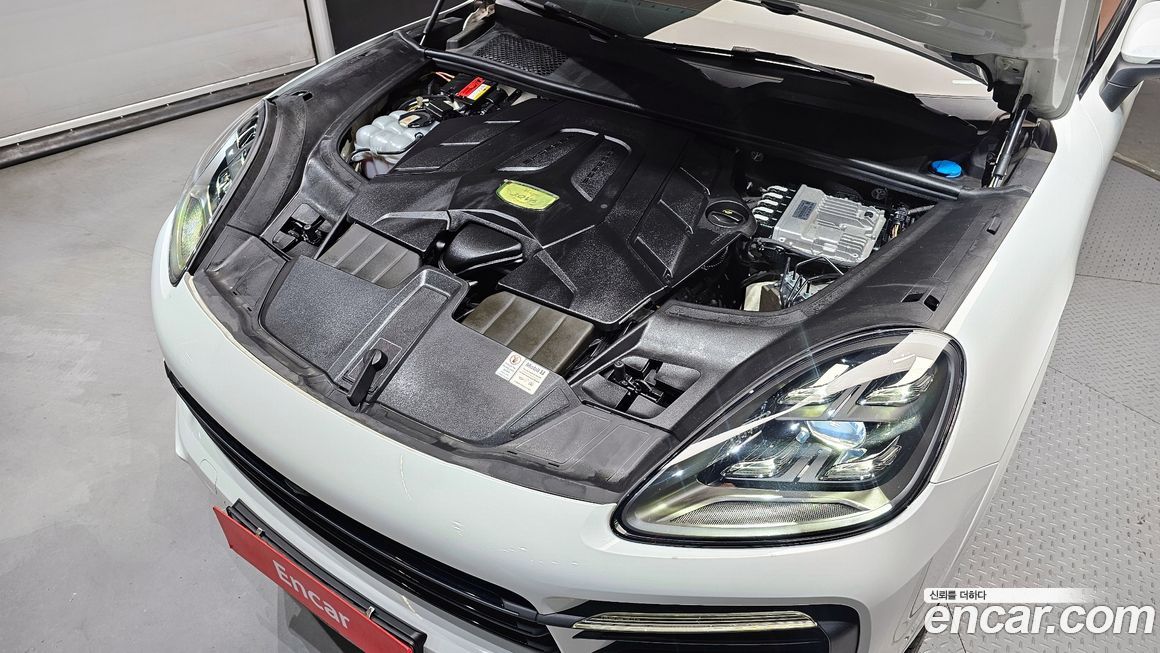 Porsche Cayenne 2020