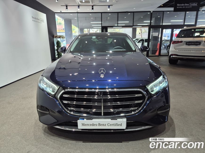 Mercedes-Benz E-Class 2025
