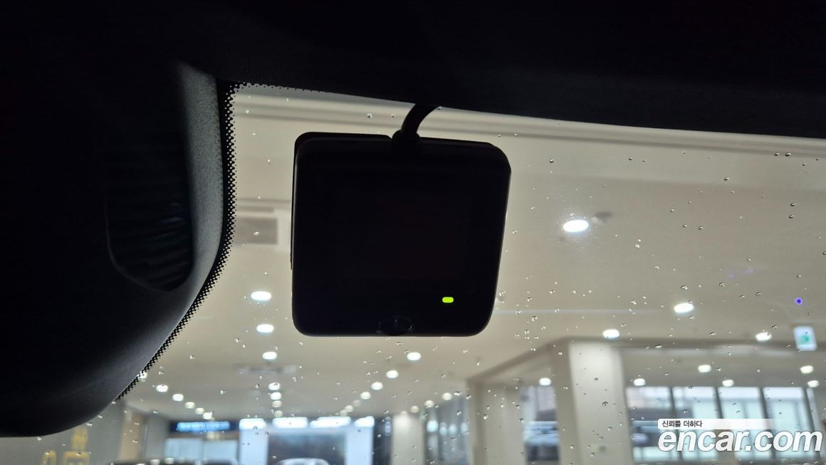 Mercedes-Benz GLC-Class 2025