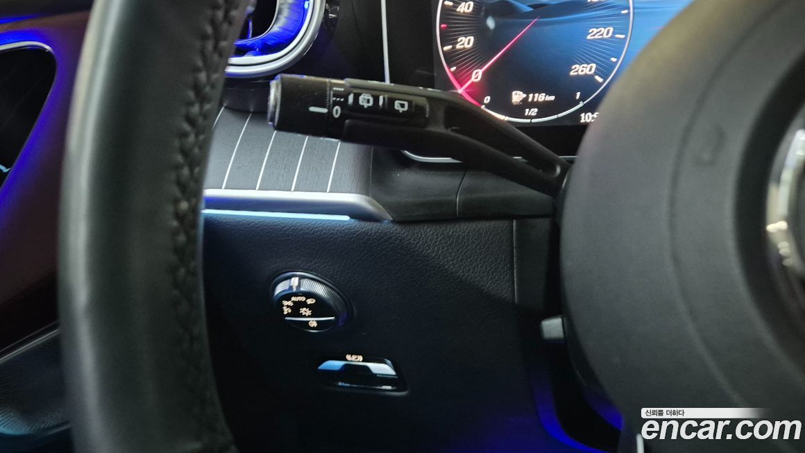 Mercedes-Benz GLC-Class 2025