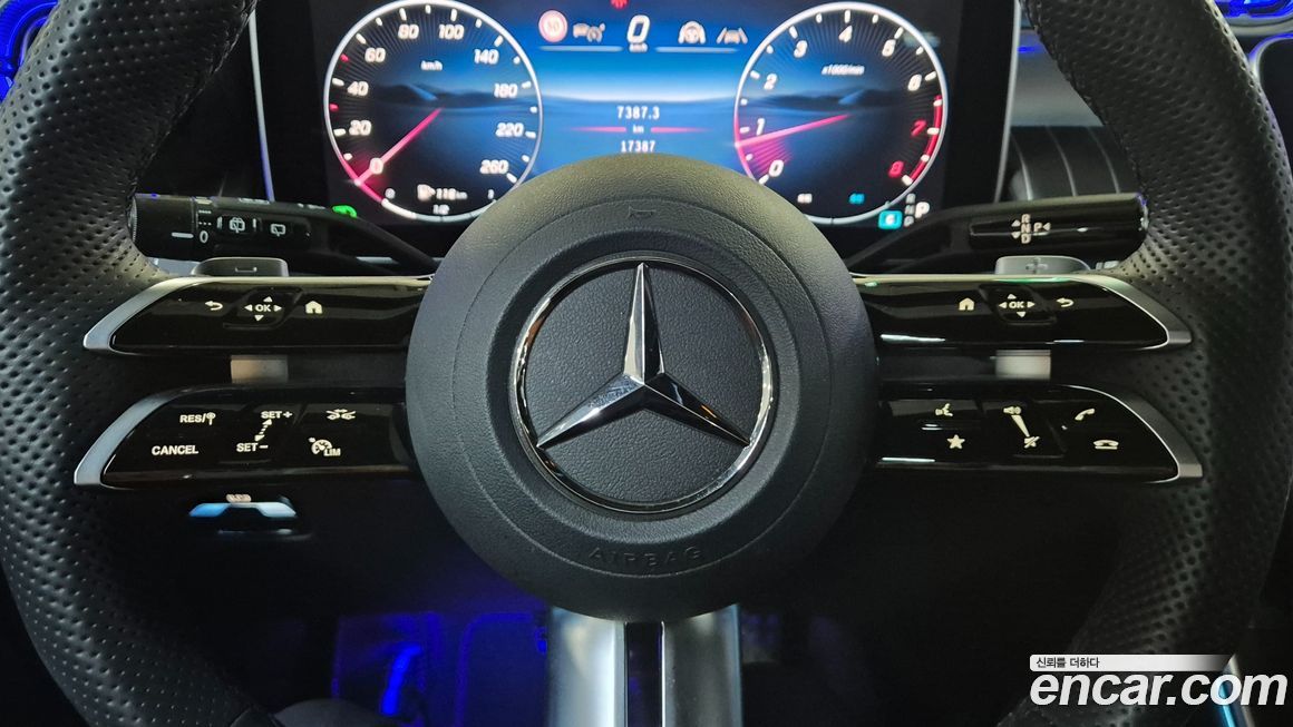 Mercedes-Benz GLC-Class 2025