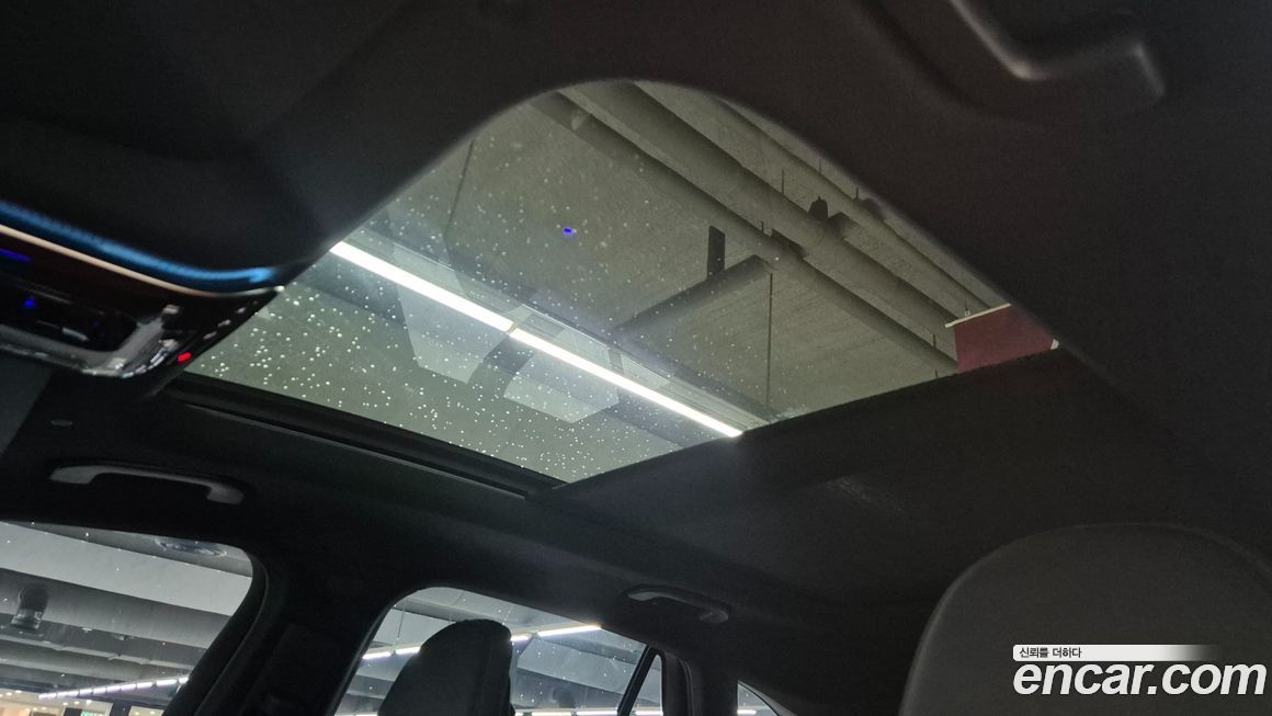 Mercedes-Benz GLC-Class 2025