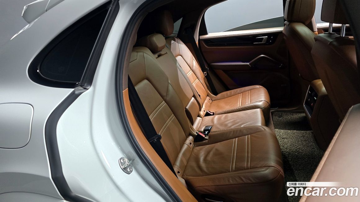 Porsche Cayenne 2020