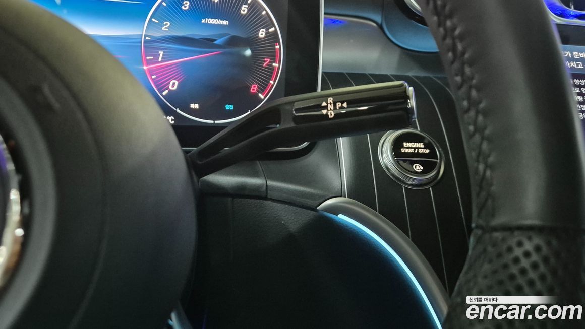 Mercedes-Benz GLC-Class 2025