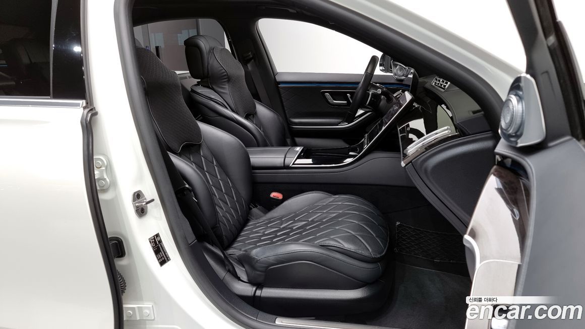 Mercedes-Benz S-Class 2021