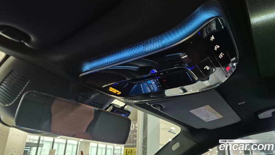 Mercedes-Benz GLC-Class 2025