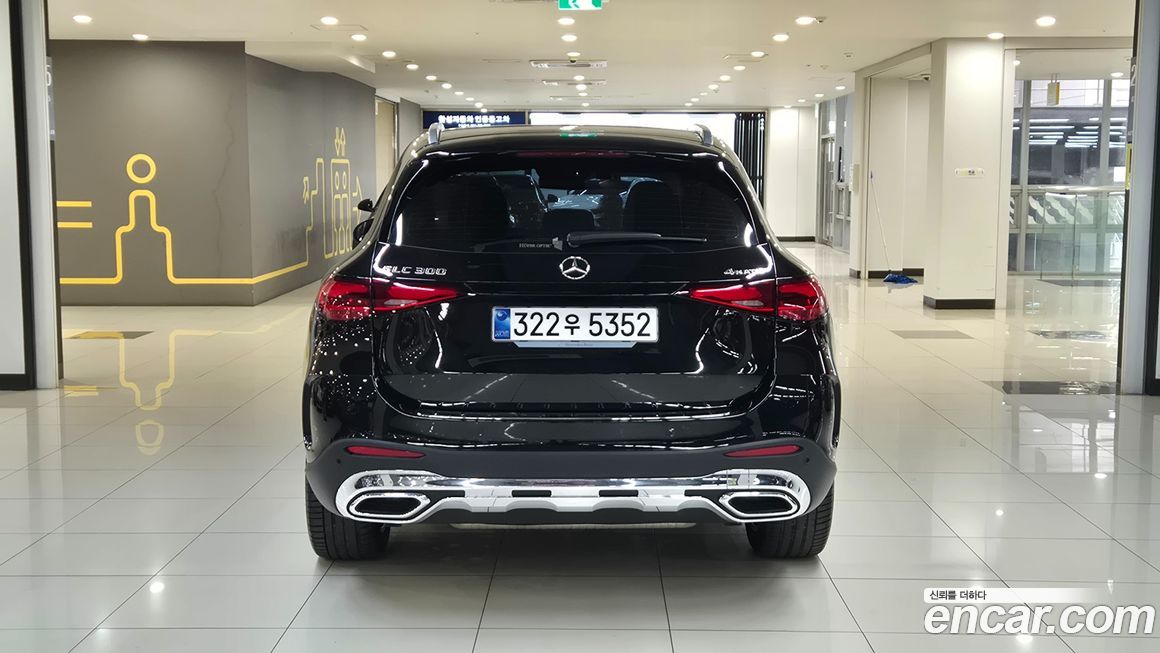 Mercedes-Benz GLC-Class 2025