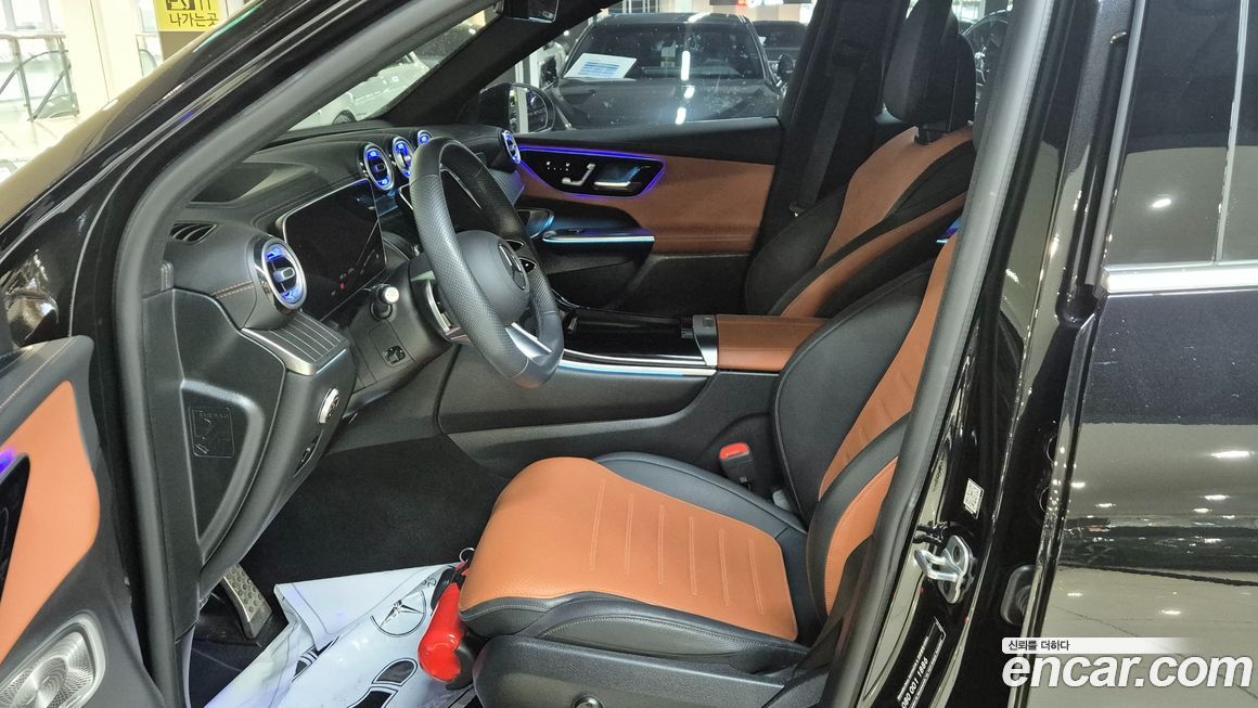 Mercedes-Benz GLC-Class 2025