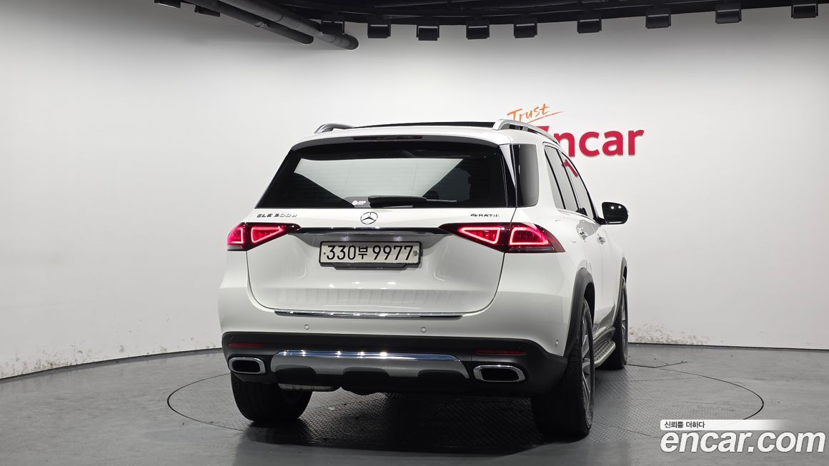 Mercedes-Benz GLE-Class 2023