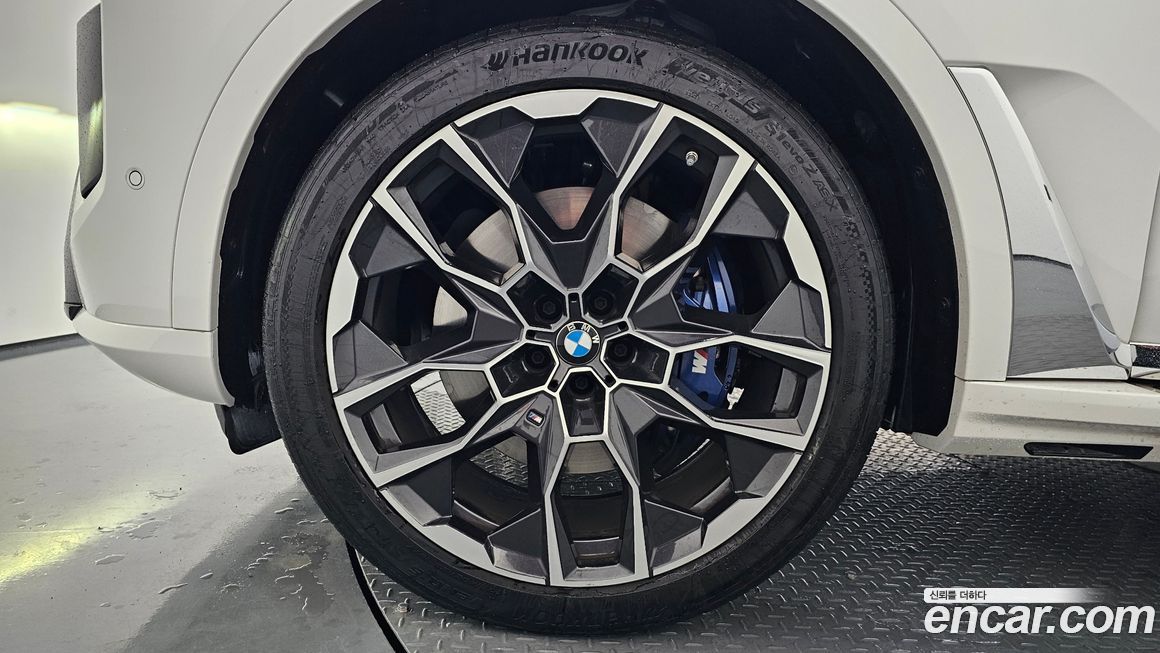 BMW X7 2024