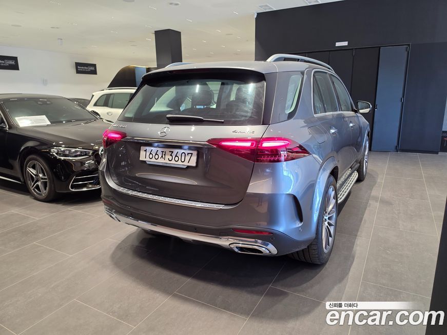 Mercedes-Benz GLE-Class 2025