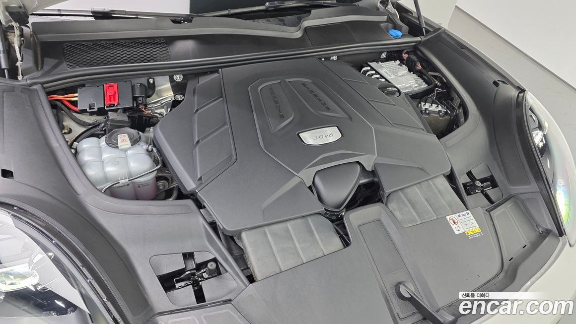 Porsche Cayenne 2023