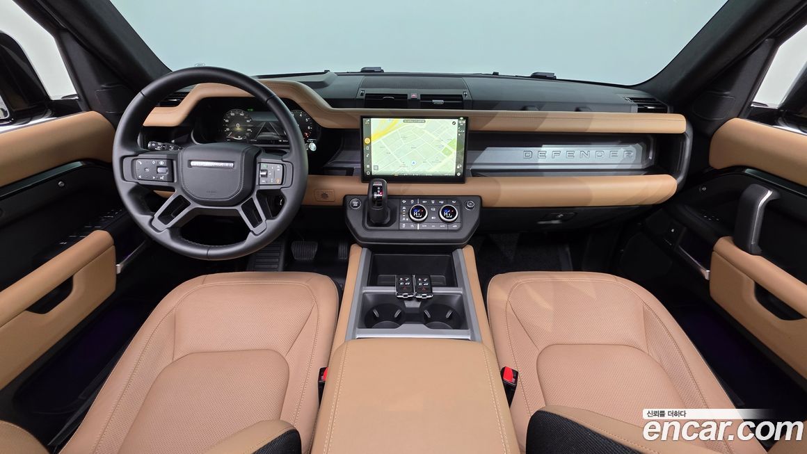 Land Rover Defender 2025