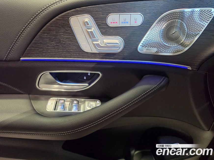 Mercedes-Benz GLE-Class 2025