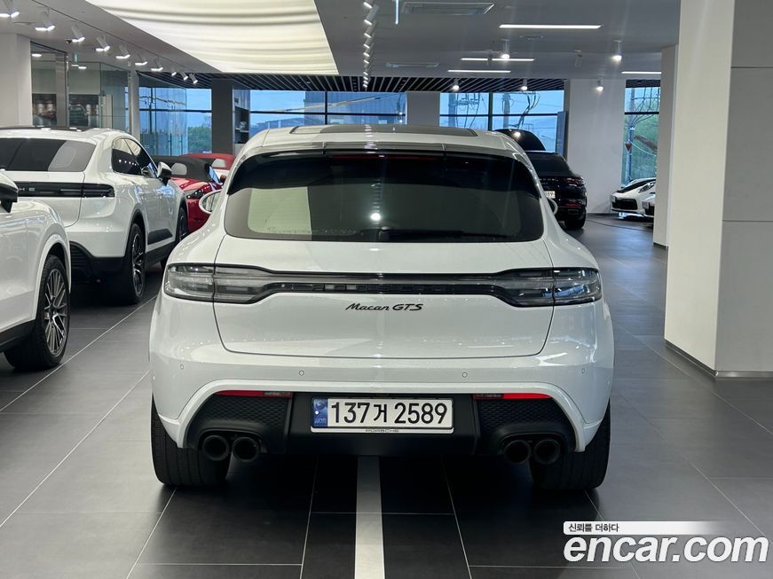 Porsche Macan 2022