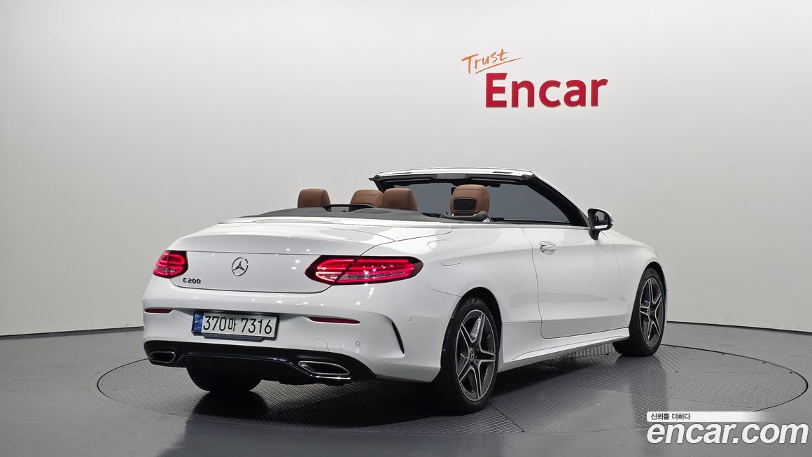 Mercedes-Benz C-Class 2021