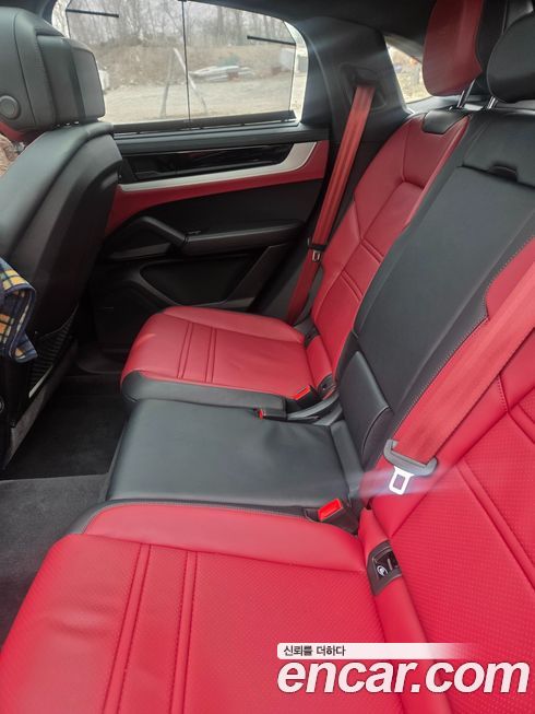 Porsche Cayenne 2025