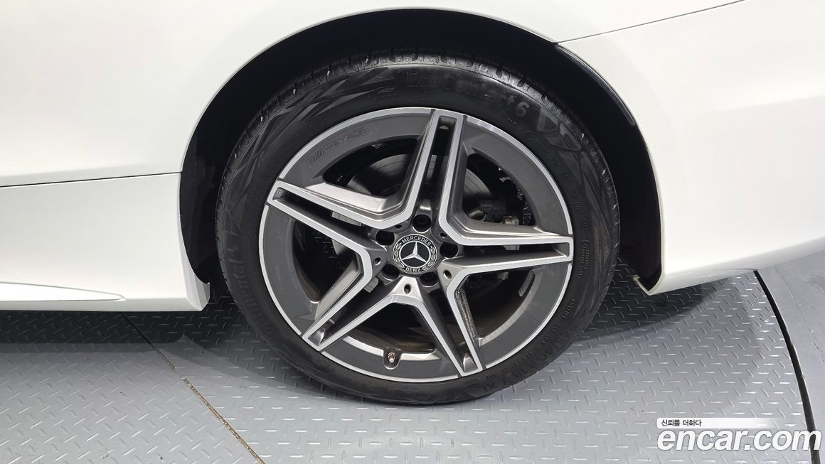 Mercedes-Benz C-Class 2021