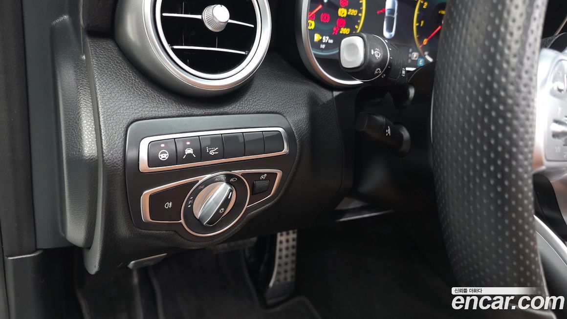 Mercedes-Benz C-Class 2021
