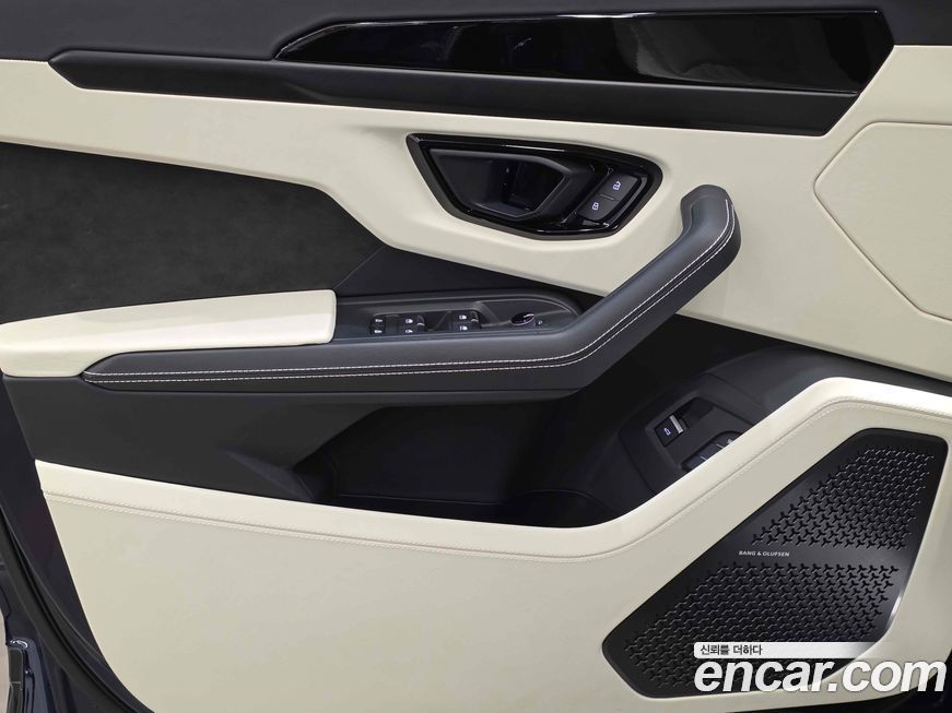 Lamborghini Urus 2023