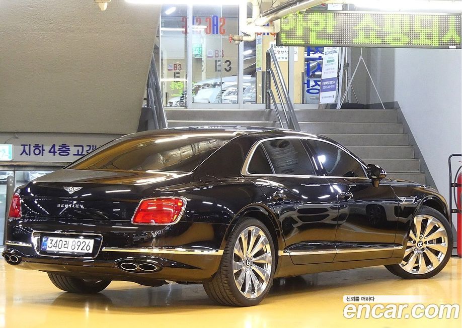 Bentley Flying Spur 2022