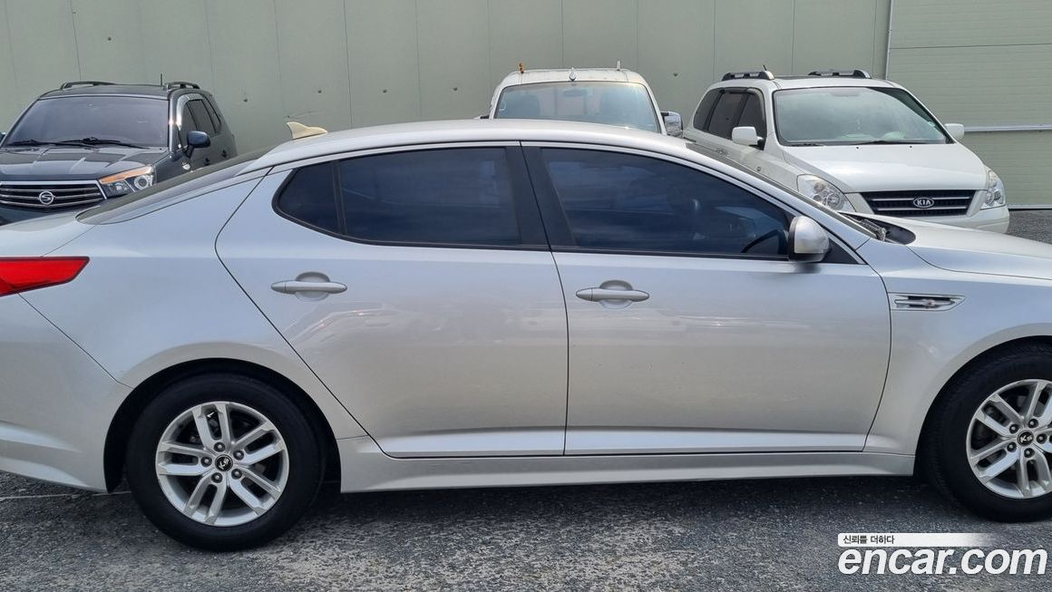 Kia K5 2011