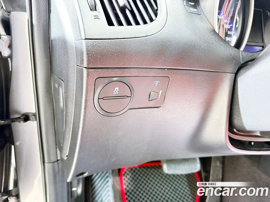 Hyundai Genesis 2010