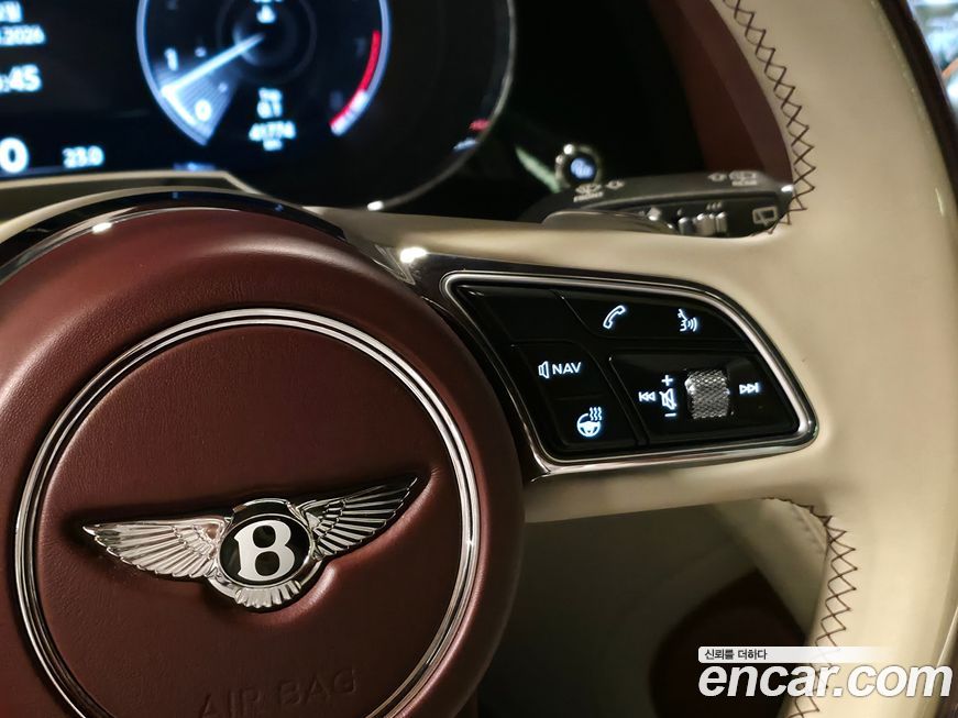 Bentley Bentayga 2021