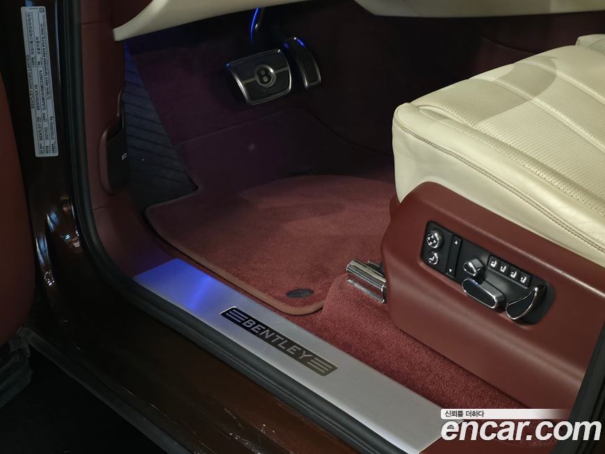 Bentley Bentayga 2021