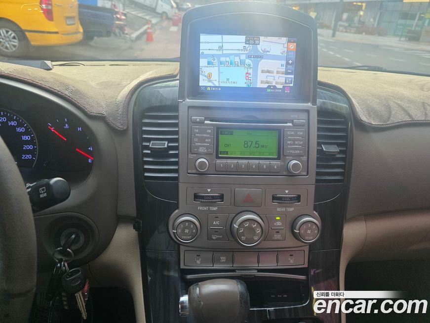 Kia Canival 2012