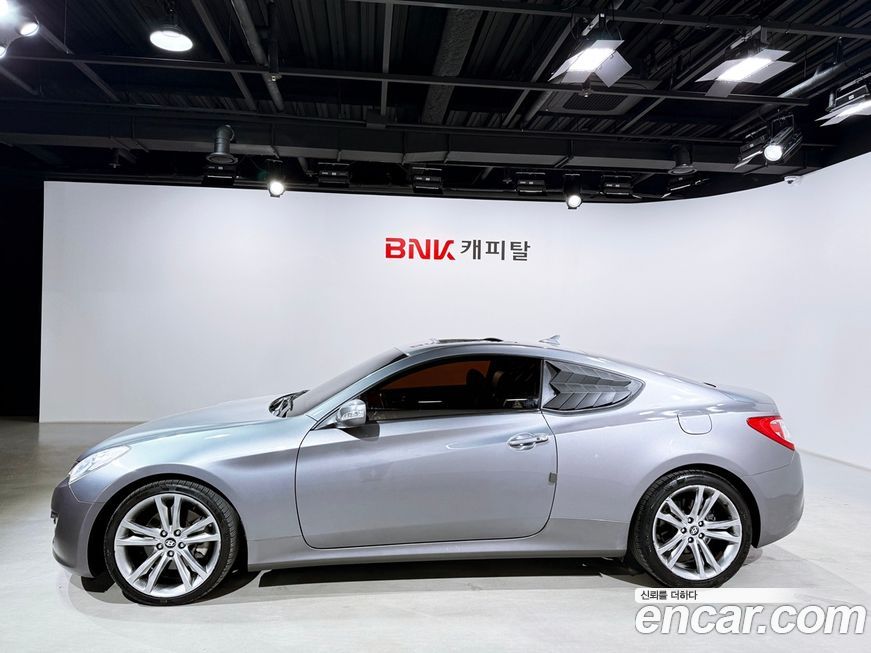 Hyundai Genesis 2010