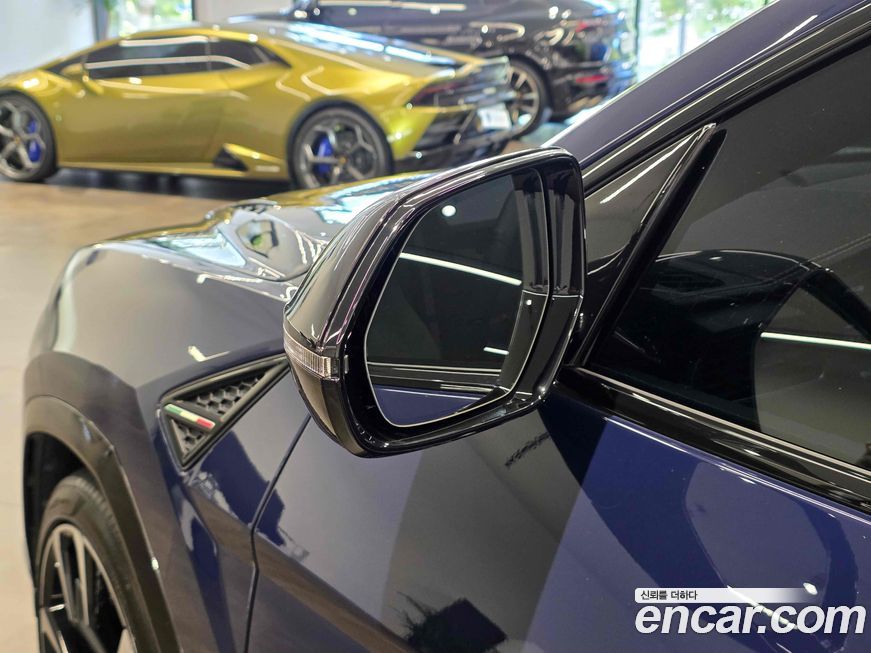 Lamborghini Urus 2023