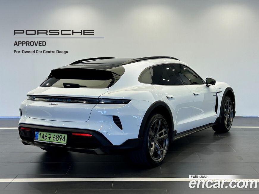 Porsche Taycan 2025