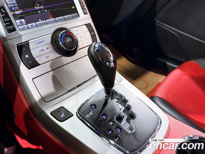 Hyundai Genesis 2010