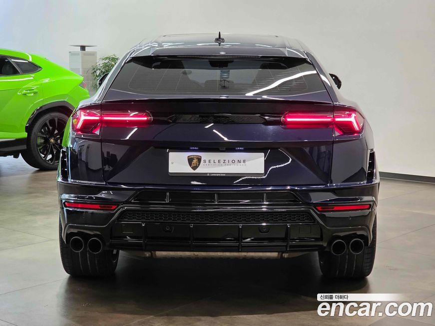 Lamborghini Urus 2023