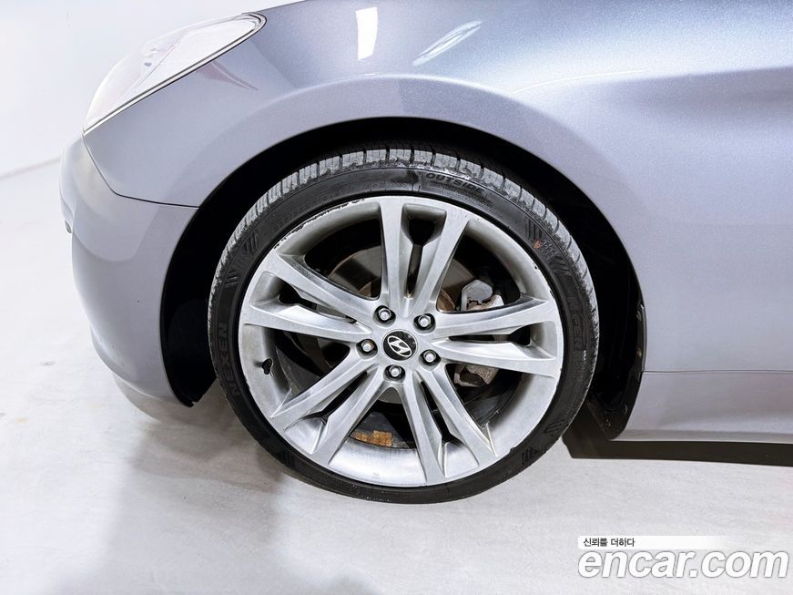 Hyundai Genesis 2010