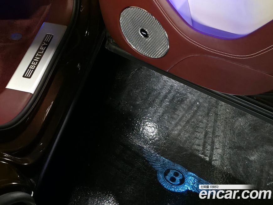 Bentley Bentayga 2021