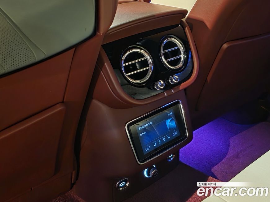 Bentley Bentayga 2021