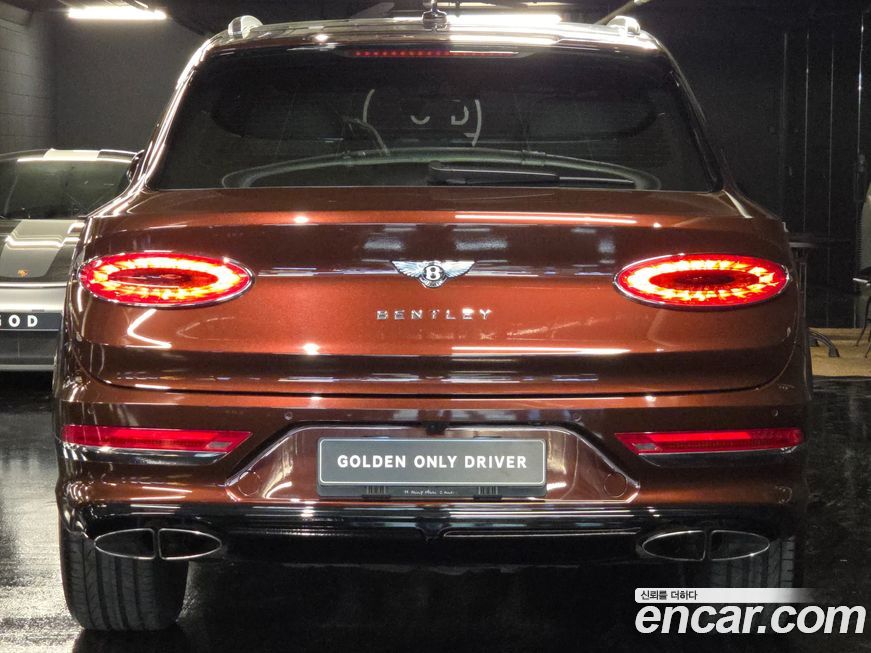 Bentley Bentayga 2021