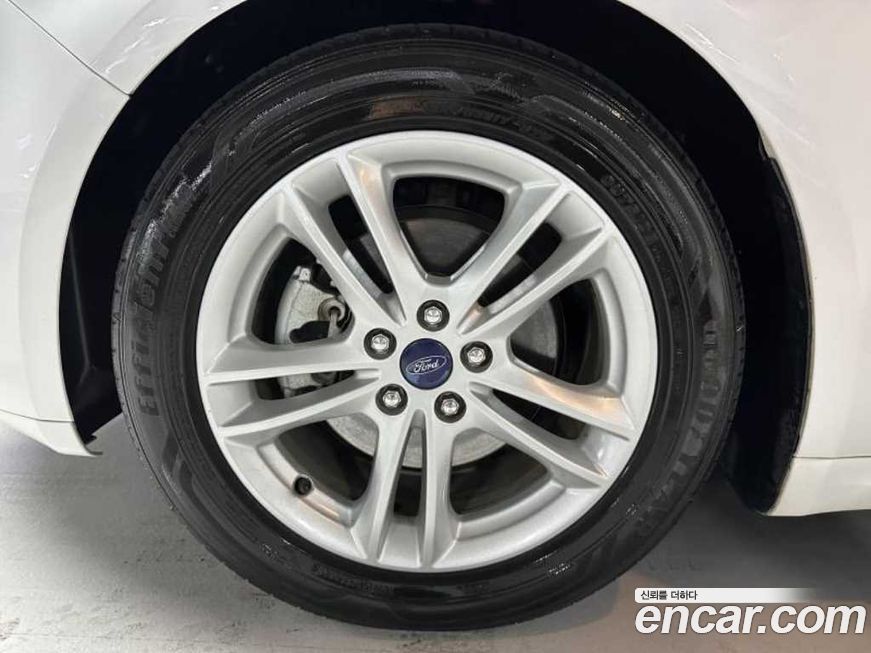 Ford Mondeo 2015